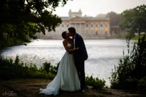 Sesja ślubna nad jeziorem w Wilanowie